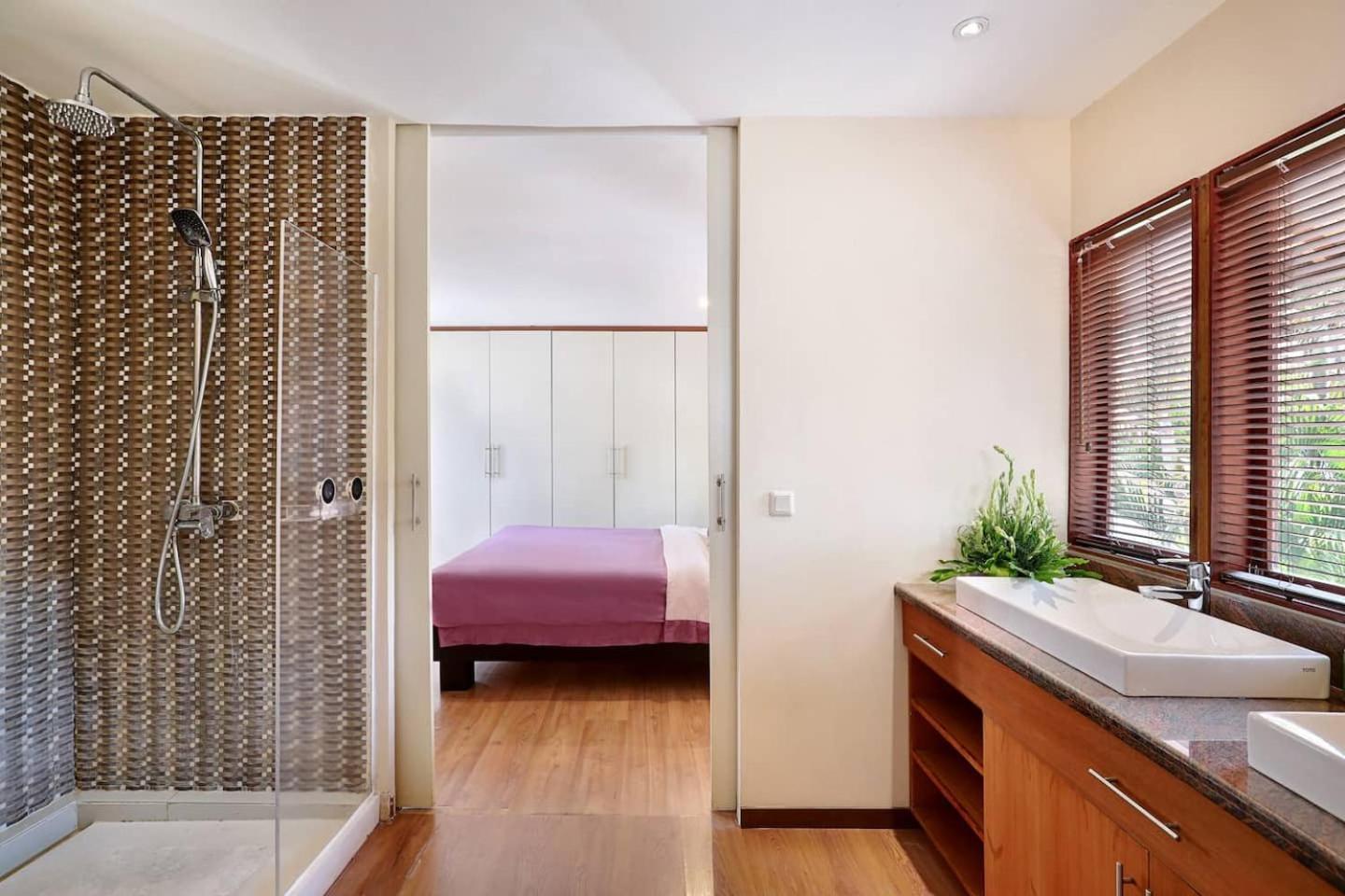 Super Value 4 Bedroom, Walk To Bintang Supermarket Seminyak Exterior foto