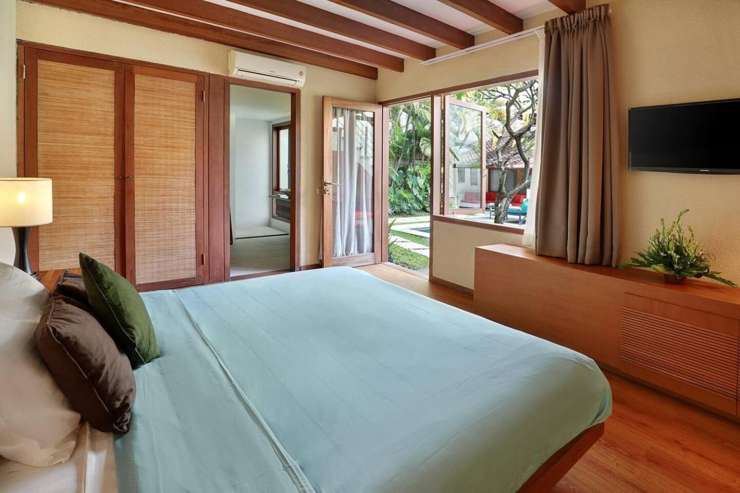 Super Value 4 Bedroom, Walk To Bintang Supermarket Seminyak Exterior foto